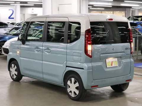 Suzuki Spacia