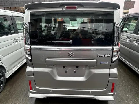 Suzuki Spacia Custom