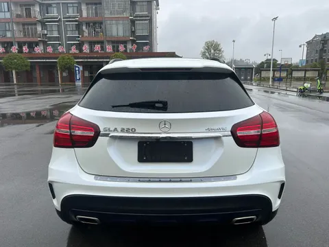 Mercedes-Benz GLA-Class