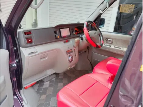 Daihatsu Atrai Wagon