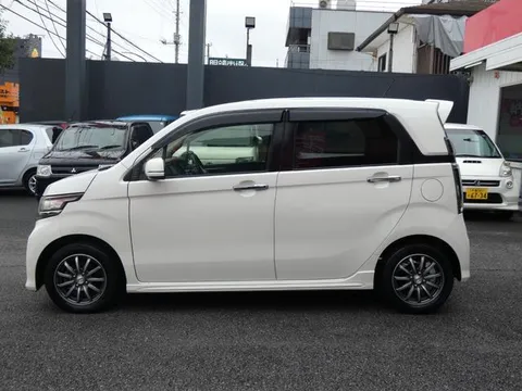 Honda N-WGN Custom