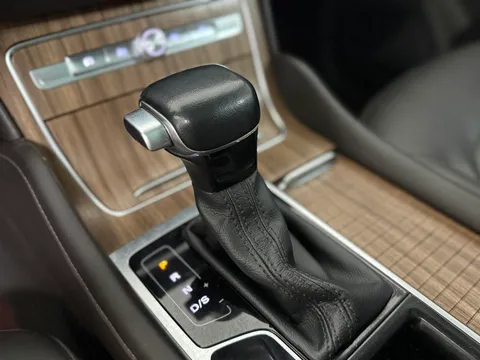Roewe RX8