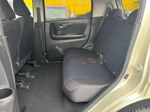 Mitsubishi eK X