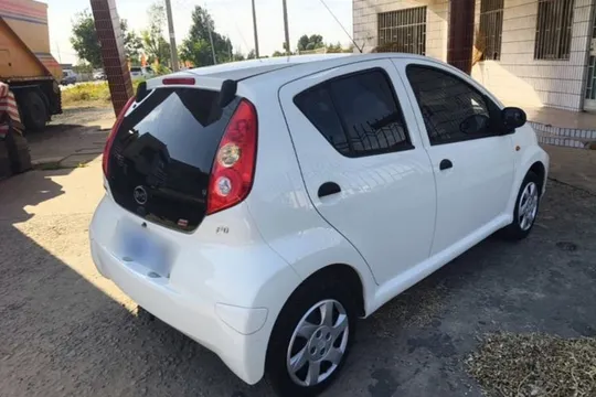 BYD F0