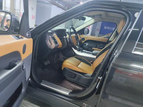 Land Rover