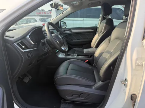 Roewe RX5