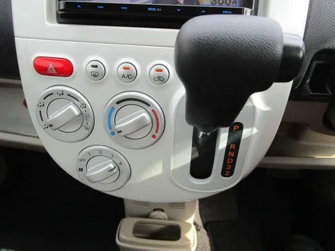 Nissan Otti
