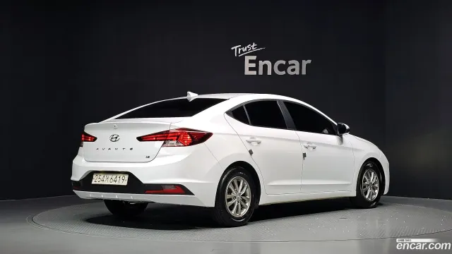 Hyundai Elantra (Avante)