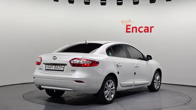 Renault SM3