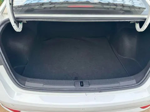 Roewe i5