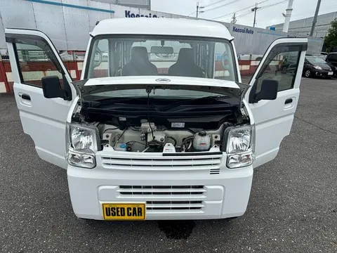 Nissan Clipper