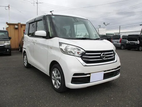 Nissan Dayz Roox