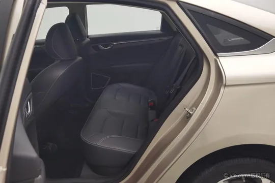 Geely Emgrand GL