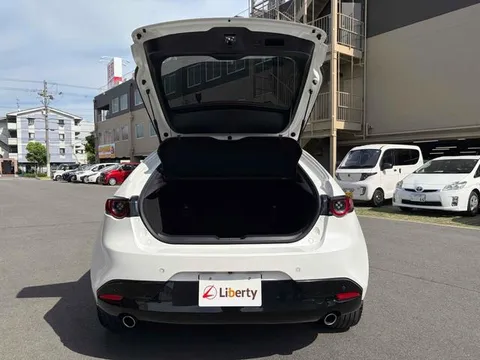 Mazda MAZDA3 Fastback