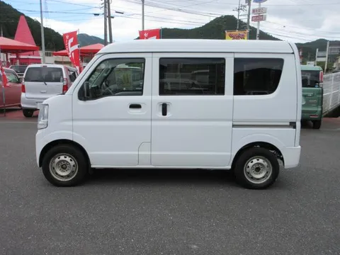 Nissan Clipper