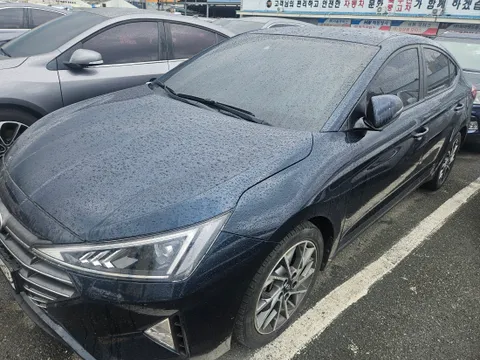 Hyundai Elantra (Avante)