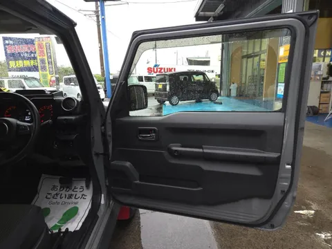 Suzuki Jimny Sierra