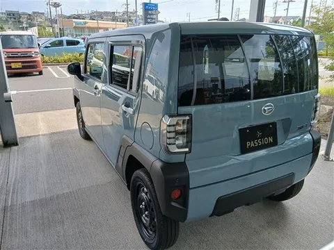 Daihatsu Taft