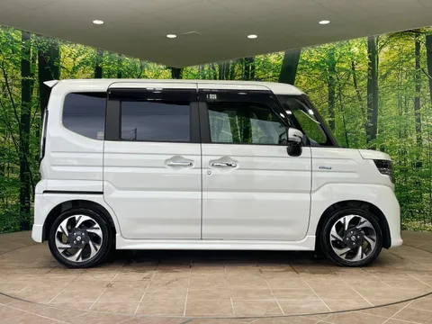 Suzuki Spacia Custom