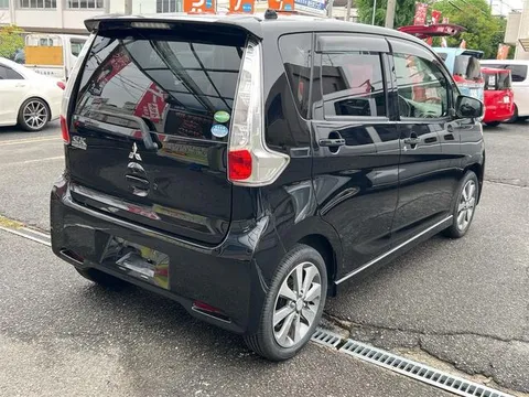 Mitsubishi eK Custom