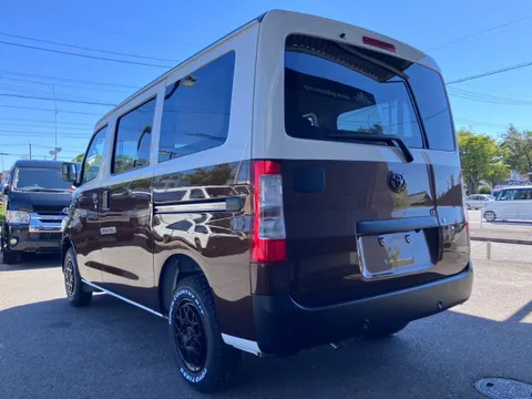 Toyota TownAce Van