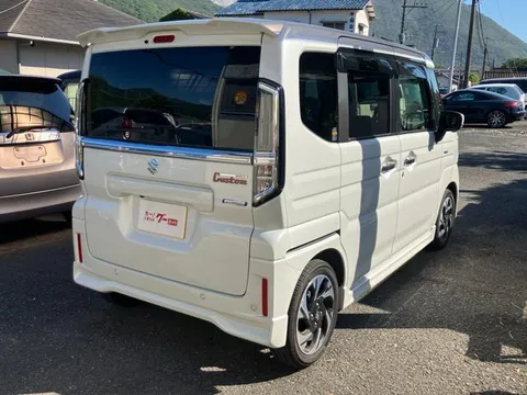 Suzuki Spacia Custom