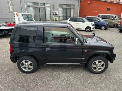 Mitsubishi Pajero Mini