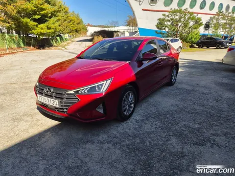 Hyundai Elantra (Avante)