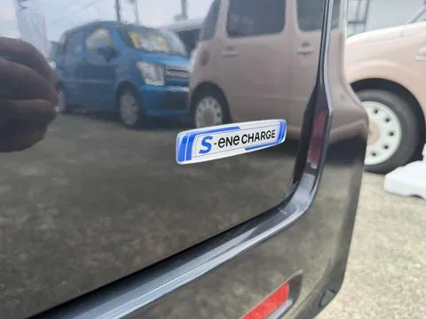 Suzuki Spacia Custom Z
