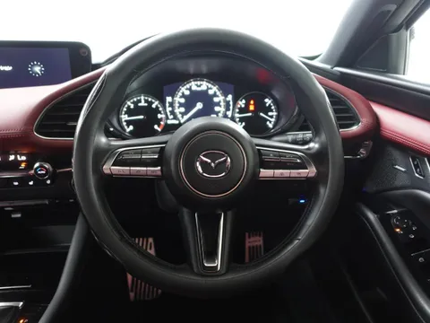 Mazda MAZDA3 Fastback