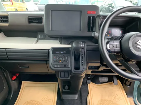 Suzuki Spacia