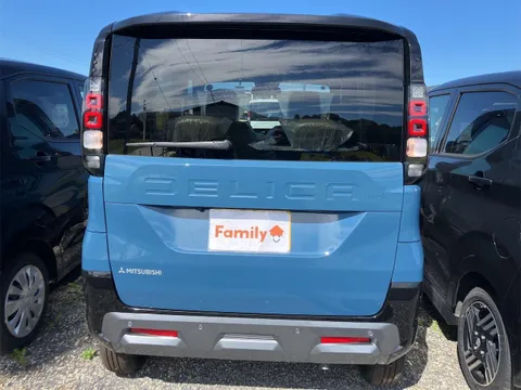 Mitsubishi Delica Mini