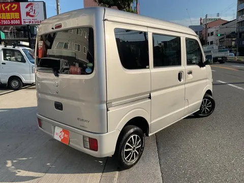 Suzuki Every