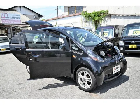 Mitsubishi I