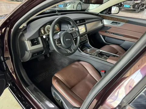 Jaguar XFL