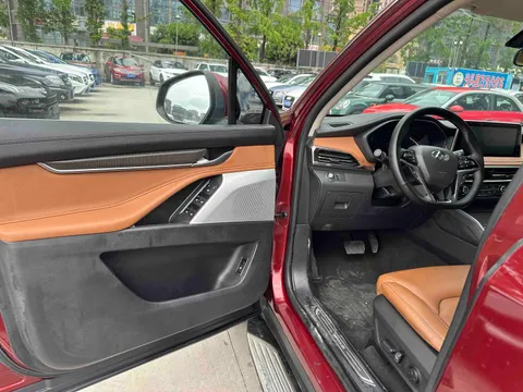 Maxus D90