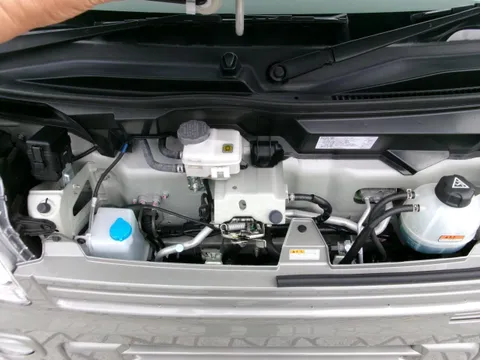 Nissan Clipper Van