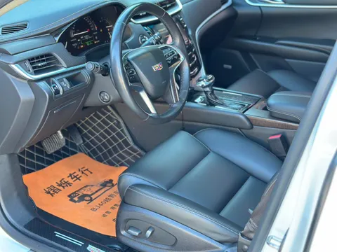 Cadillac XTS