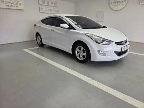 Hyundai Elantra (Avante)