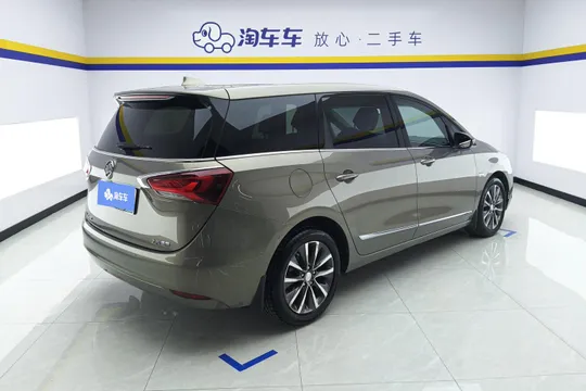 Buick GL6