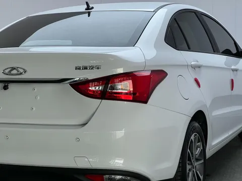 Chery Arrizo 5