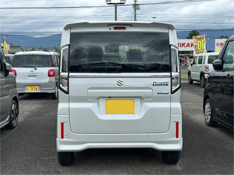 Suzuki Spacia Custom