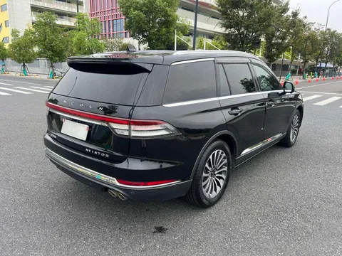 Lincoln Aviator