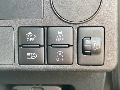 Toyota Pixis Mega
