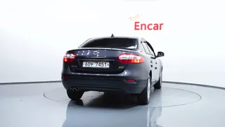 Renault SM3