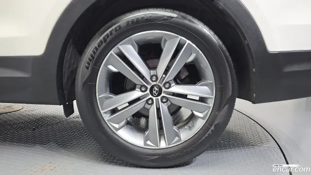 Hyundai Grand Santa Fe (Maxcruz)
