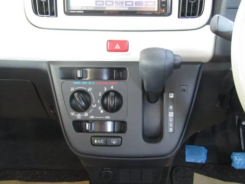 Daihatsu Mira Tocot