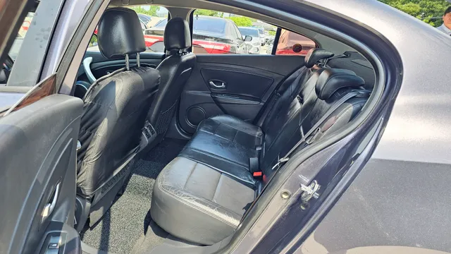 Renault SM3