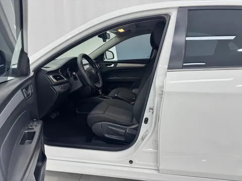 Bestune B30