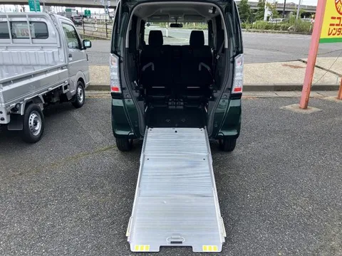 Honda N-BOX Plus